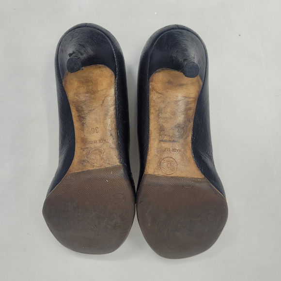 Chanel Heels EU36 US6 Black Tan Leather 2008 CC Logo Old Money Bow Pumps Luxury - Picture 11 of 13